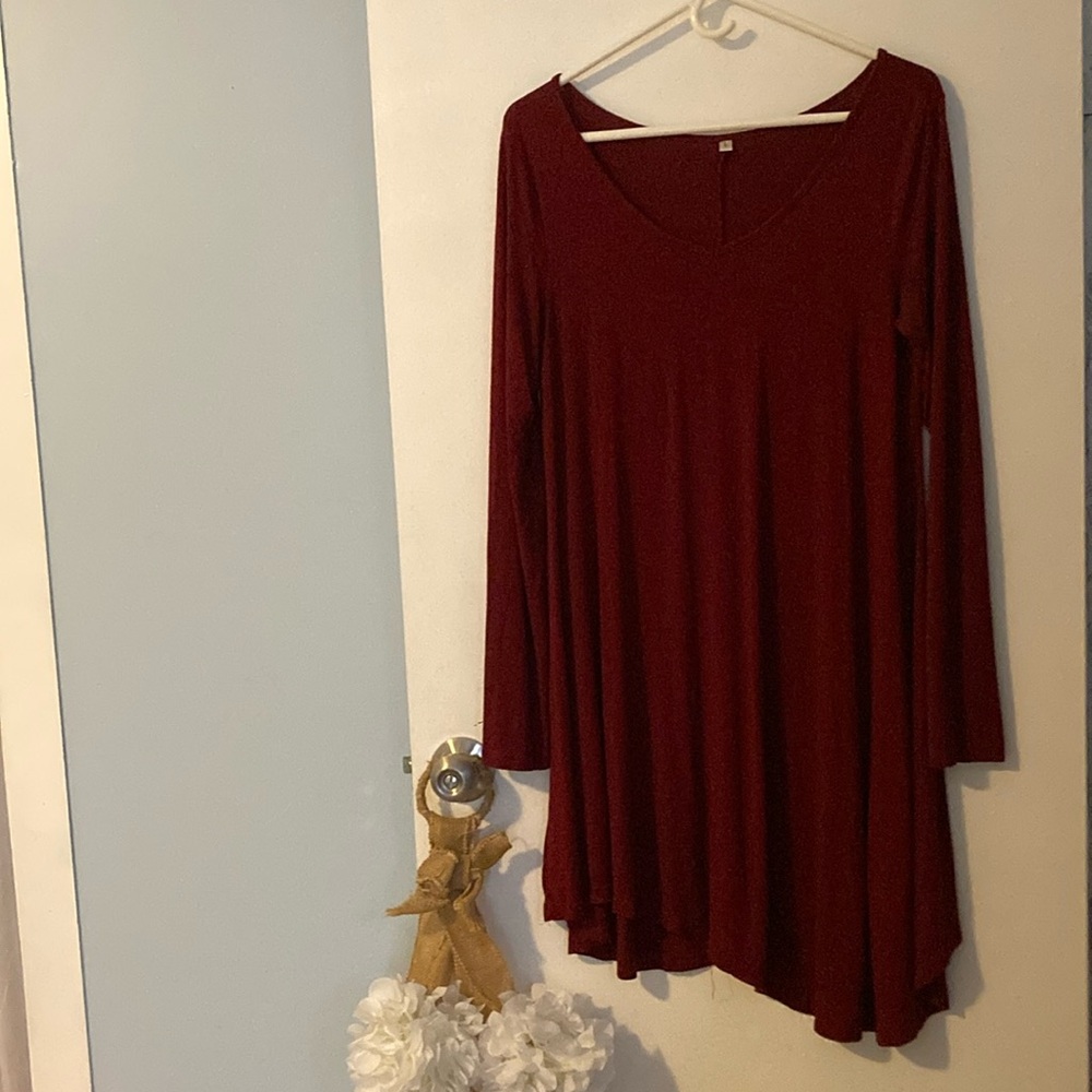 Tunic-~style burgundy dress